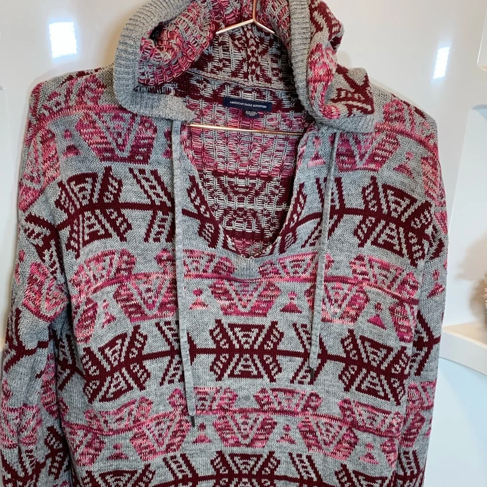 American Eagle Tribal Hooded‎ Sweater